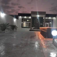باغچه ۲۰۰ متری با انشعابات