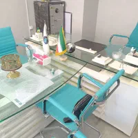 میز کنفرانس شیشه ای همراه با صندلی