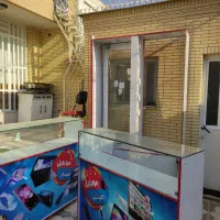 دو عدد میز پیشخوان و یک ویترین|فروشگاه و مغازه|شیراز, صاحب الزمان|دیوار