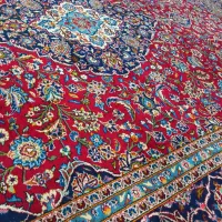 فرش دست باف  در حد نو دوازده متری