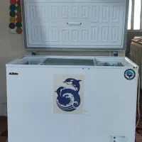 یخچال فریزرصندوق دار به همراه ۲درب شیشه ای کشوسی