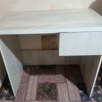 میز تحریر و میز کامپیوتر