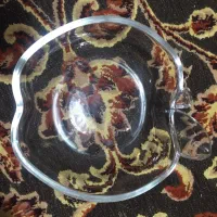 ظروف شیشه ایی