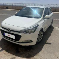 هیوندای i20