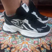 کتونی سایز ۳۹ آکبند جفتی ۷۵۰ هزار رنگ طوسی و مشکی|کیف، کفش، کمربند|اسلامشهر, شهرک لاله|دیوار