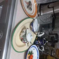 قوری و بشقاب