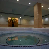 اجاره روزانه/هفتگی/آپارتمان مبله استخردار زعفرانیه