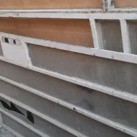 درب فلزی با چهارچوب