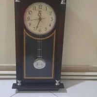 ساعت دیواری در حد نو سالم وبدون ایراد