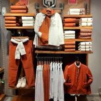 فروشنده اقا