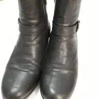 یک جفت چکمه زنانه نیم بوت فقط ۴۵۰تومن|کیف، کفش، کمربند|تهران, شیوا|دیوار