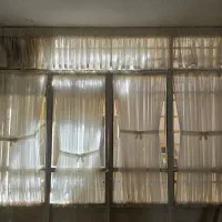 پرده تقریبا نو دو ماه نصب شده|پرده، رانر، رومیزی|مشهد, طلاب|دیوار