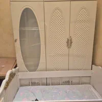 تخت و کمد بچه