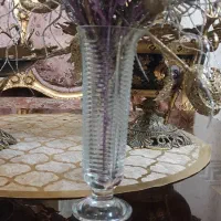 گلدان شیشه ایی