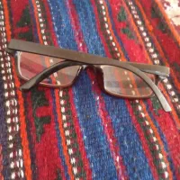 عینک قدیمی|کلکسیون اشیاء عتیقه|بناب, |دیوار