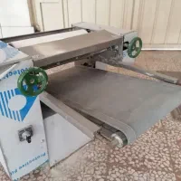 دستگاه خمیر پهن کن
