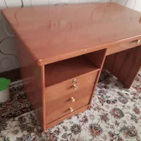 میز تحریر و کامپیوتر|میز تحریر و کامپیوتر|بروجرد, |دیوار