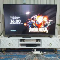 میز تمیز در حد نو