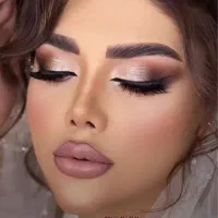 آموزش  وخدمات میکاپ و ناخن کل خدمات با تخفیف ویژه