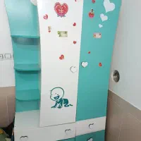 تخت و کمد کودک