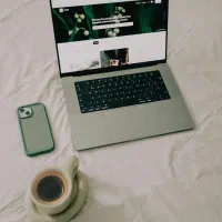 ادیتور حرفه ای یوتیوب و تامنیل زن