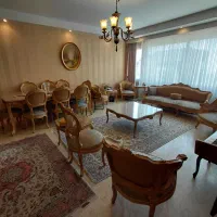 نیاوران منایی