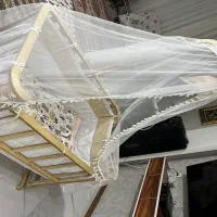 تخت کنار مادر  گهواره ای