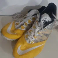 کفش سوزنی دومیدانی