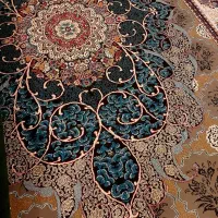 یک تخته فرش ۱۲ متری و یک تخته فرش ۶ متری