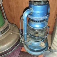 والرنفتی وچراغ دستی قدیمی