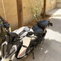 بنلی ۱۸۰ مدل ۱۴۰۰