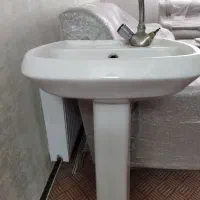 روشویی پایه دار در حد نو