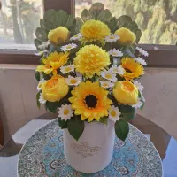 گلدان و باکس گل مصنوعی بهترین هدیه با قیمت مناسب