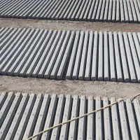 پایه فنس بتنی درجه1با مخلوط چسب بتن فولادی|خدمات پیشه و مهارت|ابهر, |دیوار