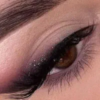 شنیون ، میکاپ و رنگ و لایت تخصصی را از ما بخواهید|خدمات آرایشگری و زیبایی|اسلامشهر, مطهری|دیوار