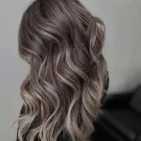 خدمات تخصصی رنگ و لایت ومیکاپ وشنیون|خدمات آرایشگری و زیبایی|هشتگرد, هشتگرد قدیم|دیوار