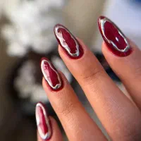 خدمات کاشت ناخن تخفیف ویژه۳۹۹