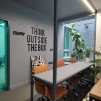 فضای کار اختصاصی  (دفتر کار اشتراکی)|اجارهٔ کوتاه‌مدت دفتر کار و فضای آموزشی|مشهد, کوثر|دیوار