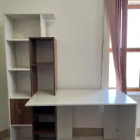 میز تحریر کتابخانه دار