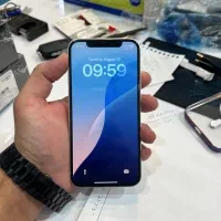 ایفون ۱۲ نرمال