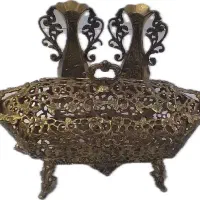 تعدادی وسایل عتیقه مسی و برنزی