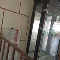 ویترین یا بوفه بسیار زیبا|بوفه، ویترین، کنسول|رودهن, |دیوار