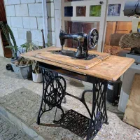 چرخ خیاطی  قدیمی کلکسیونی