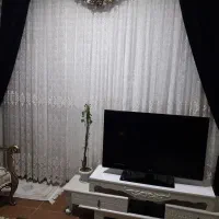 پرده و دو طرف گوشه دار