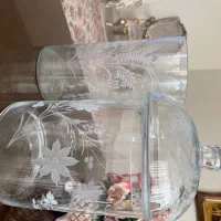 گلدون و‌سطل برنج‌