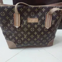 تعدادی کیف نو