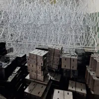 حفاظ دیوار و شاخه گوزنی و والپست