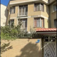 ساختمان 200 متری*قابل سکونت با 440 متر زیربنا