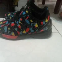 کتونی زدایکس|کیف، کفش، کمربند|اندیشه, اندیشه فاز ۱|دیوار