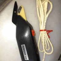 قیچی برقی مشتی